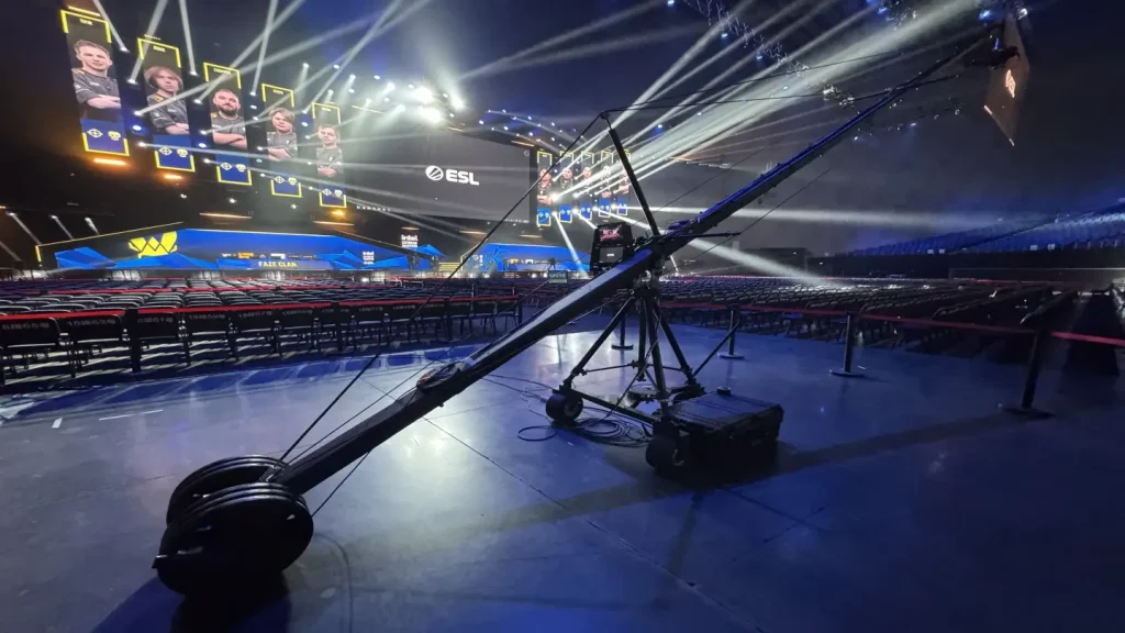 Home Esports Jib Operator